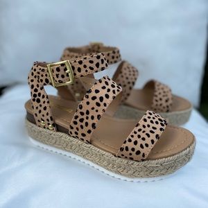 Cheetah wedges